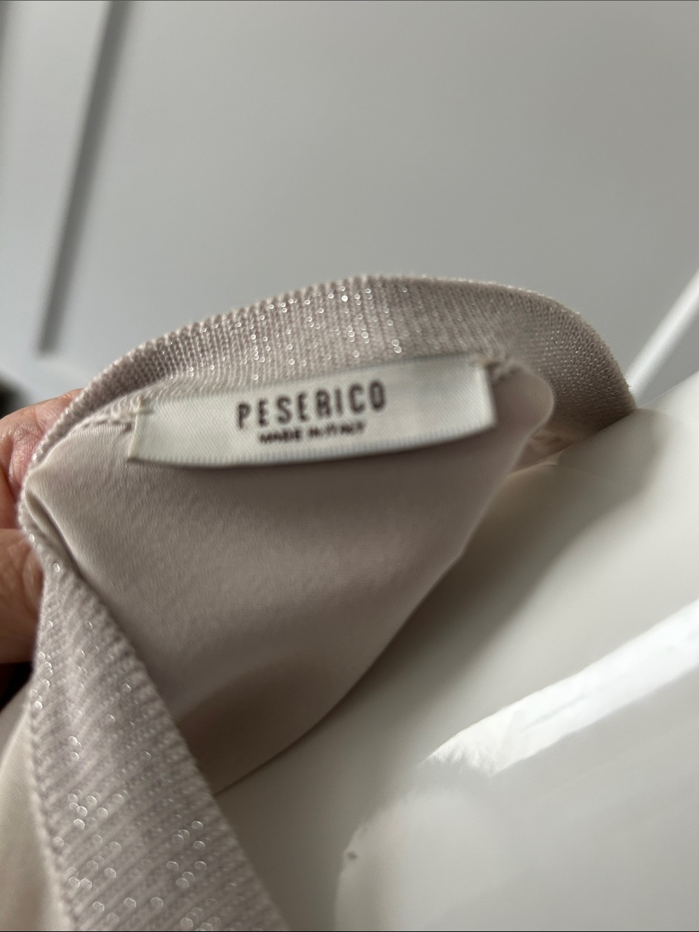 Peserico Silk V-Neck Sweater | Made in Italy | Luxury Mixed Media | Size S - Picture 9 of 12